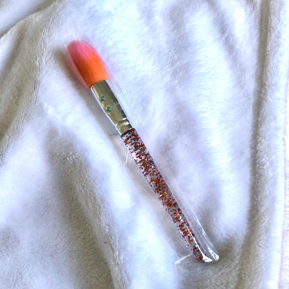 slmissglam💖 Rainbow Luxe Tapered Face 02 brush